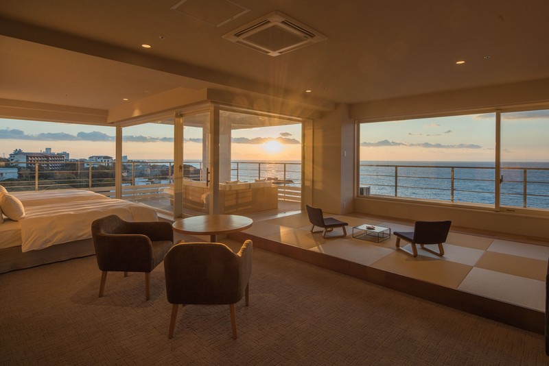 The Echo Table 南紀白浜 WebLEON