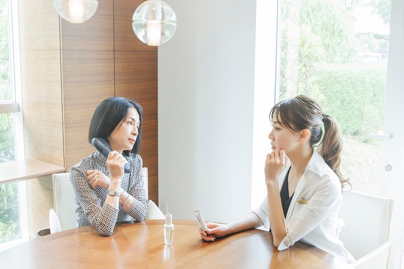 女性美容家より【3】「薄毛だけじゃない、生え際にシミができていませんか？」