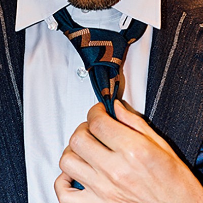 タイ2万900円／ホリデー&ブラウン（アイネックス）