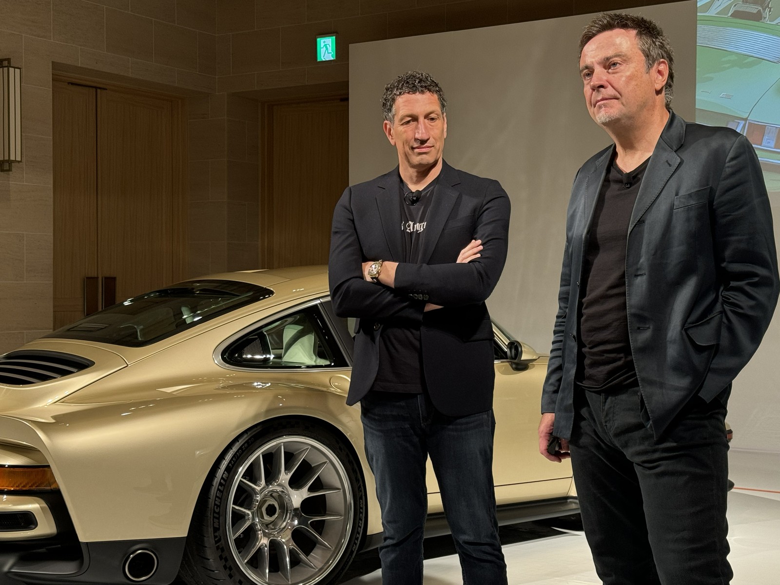 ポルシェ シンガービークルデザイン レストア