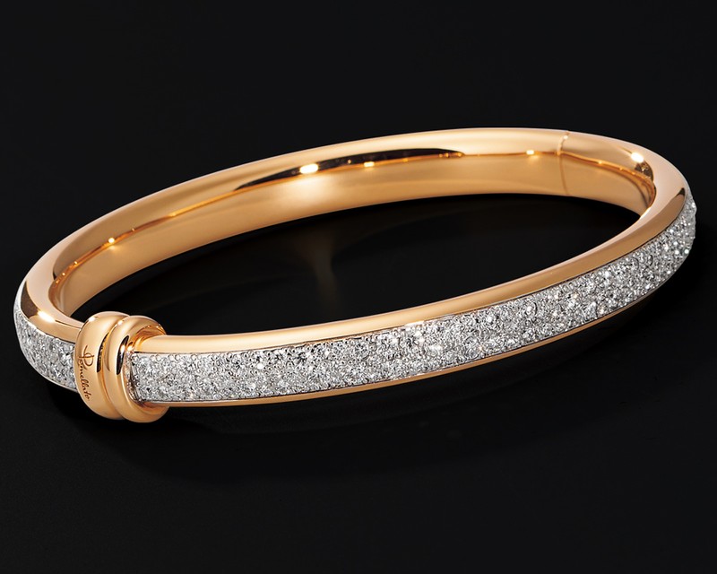 ▲ ブレスレット［18KRG×ダイヤモンド］321万2000円／ポメラート（ポメラート クライアントサービス）