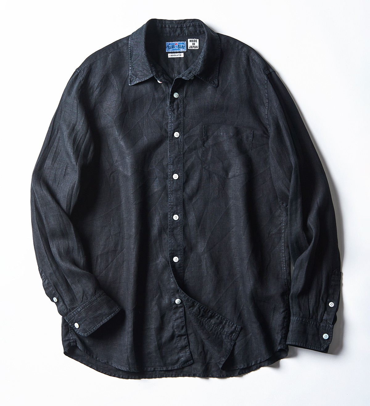 京都の老舗「京都紋付」の黒染めで、新品の黒服として蘇るのです。㉄「KUROZOME REWEAR FROM KYOTO」