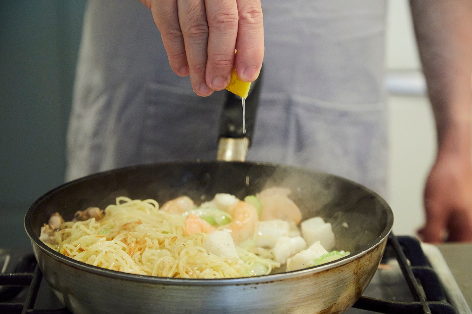 海鮮塩焼きそば　野本やすゆき