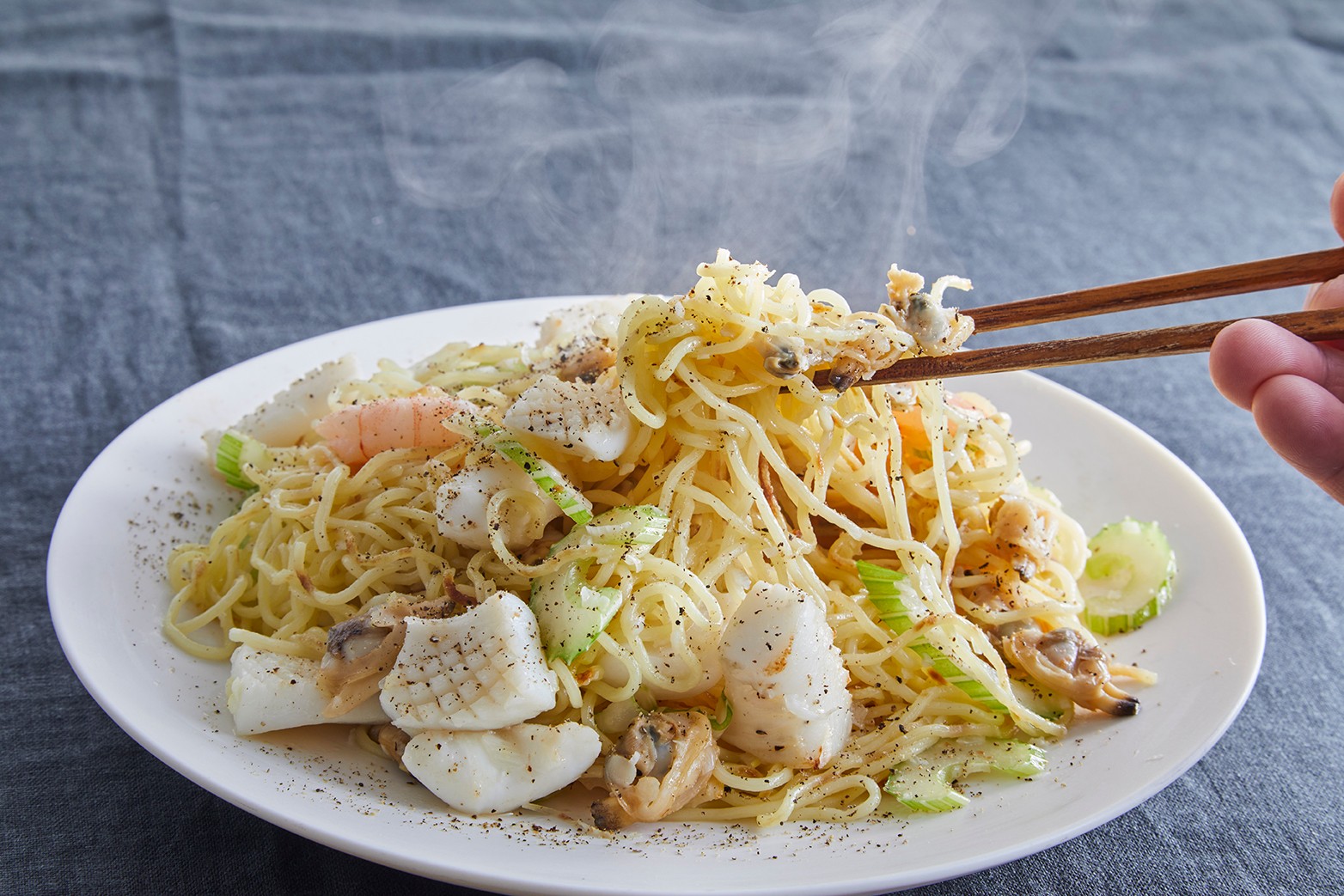 海鮮塩焼きそば　野本やすゆき