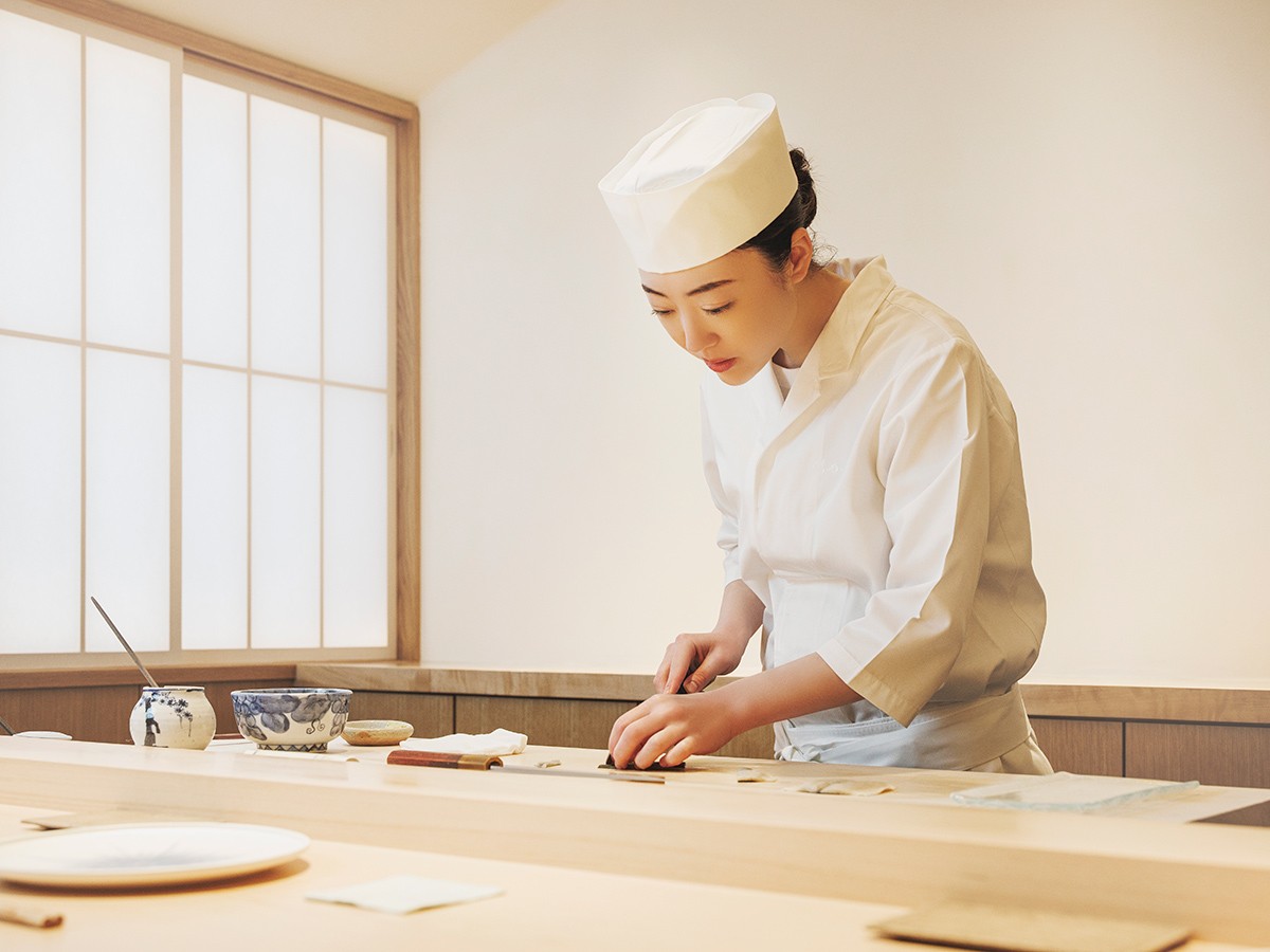 鮨 めい乃 幸後綿衣