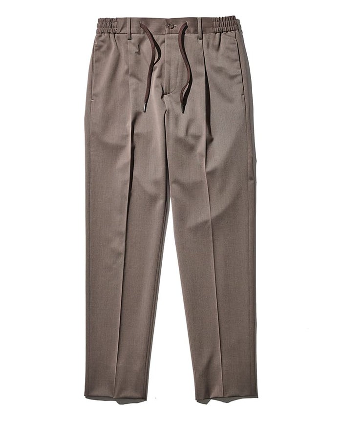 パンツ4万2900円／タリアトーレ（買えるLEON）