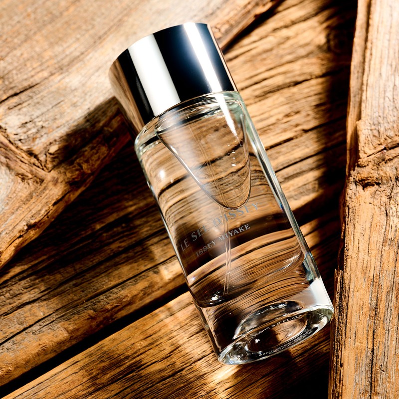 「ル セルドゥ イッセイ オードトワレ」50ml 1万780円、100ml 1万4850円/イッセイ ミヤケ パルファム