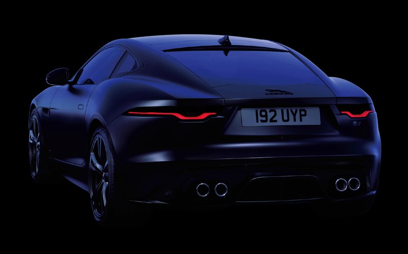 ジャガー F-Type 全長×全幅×全高:4470×1925×1315㎜ エンジン: 2.0リッターV8スーパーチャージド ガソリン 最高出力:575PS 最大トルク:700Nm 価格:1790万円〜/ジャガー(ジャガーコール)