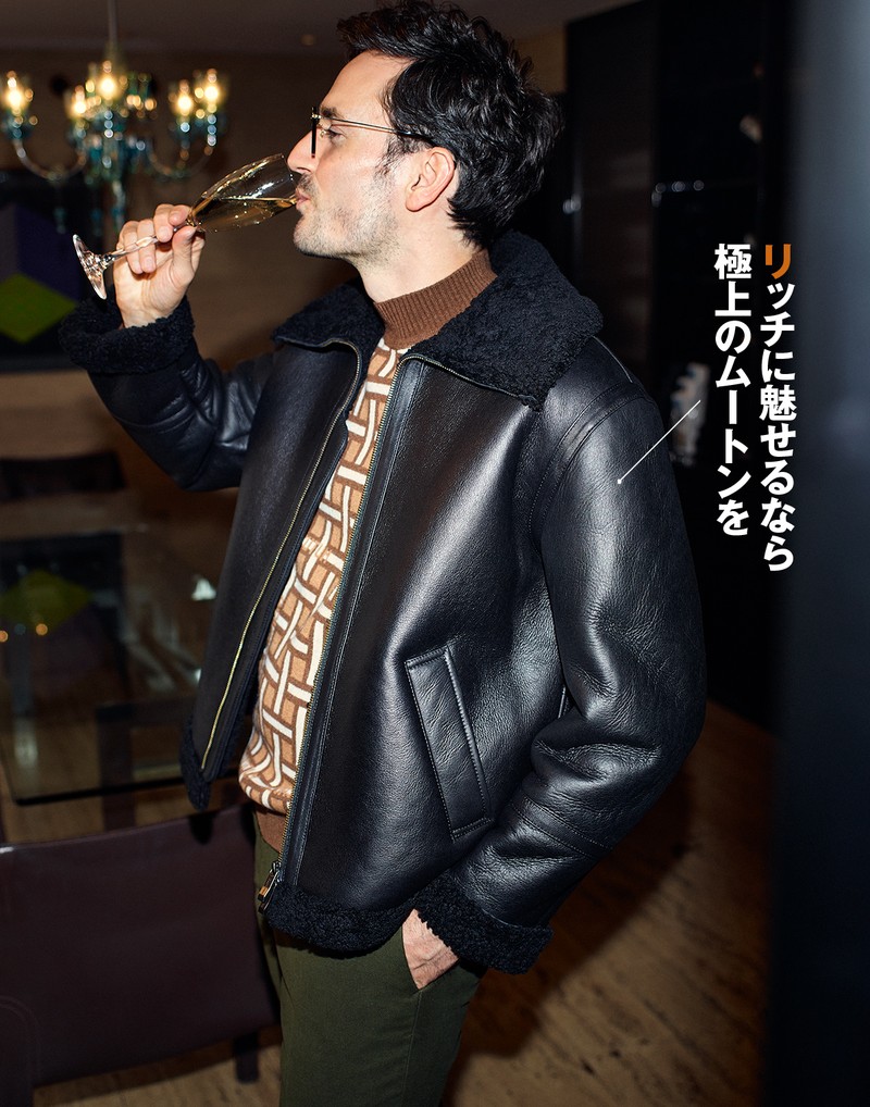 ブルゾン39万6000円/アクアスキュータム、ニット4万1800円、パンツ3万3000円/ともにアクアスキュータム、サングラス5万600円/アイヴァン(すべて買えるLEON)