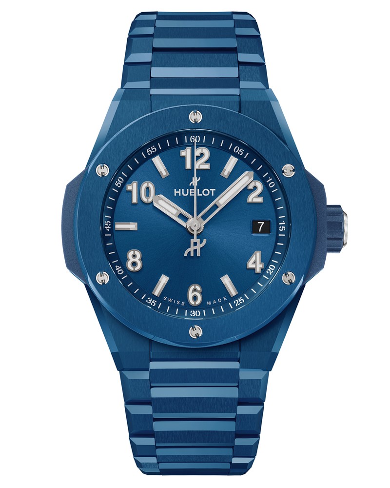 ▲ 「ビッグ・バン インテグレーテッド タイムオンリー ブルーセラミック」自動巻き、ブルーセラミックケース(38mm)×ブレスレット。10気圧防水。210万1000円/ウブロ