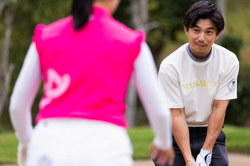 中尾明慶 相場彩那 ゴルフ 大栄カントリー倶楽部