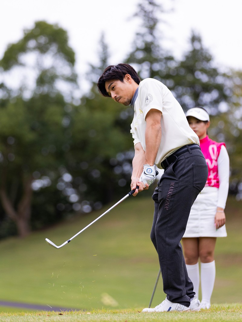 中尾明慶 相場彩那 ゴルフ 大栄カントリー倶楽部