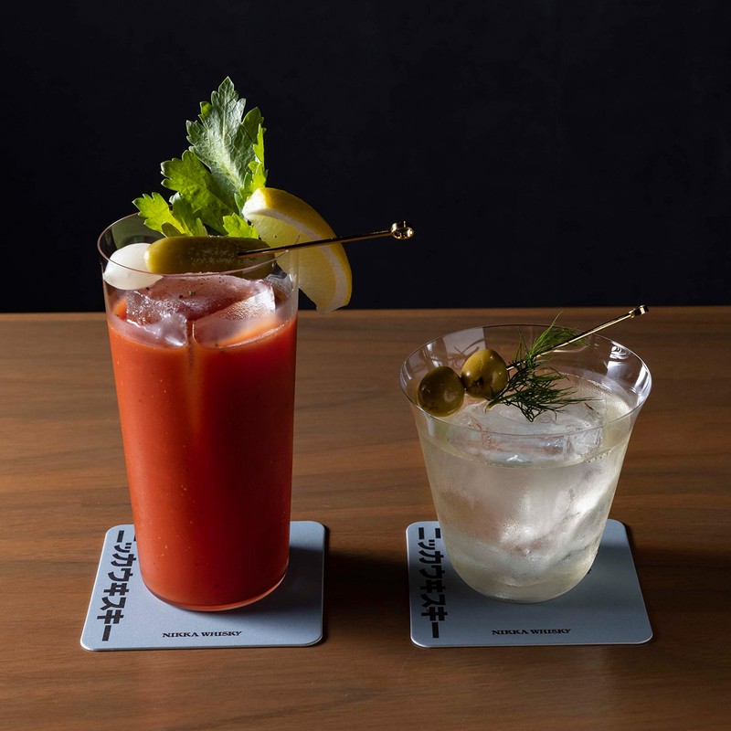 THE NIKKA WHISKEY TOKYO 左・「ブラッディー メアリー」1400円、右・「地中海メアリー」2200円