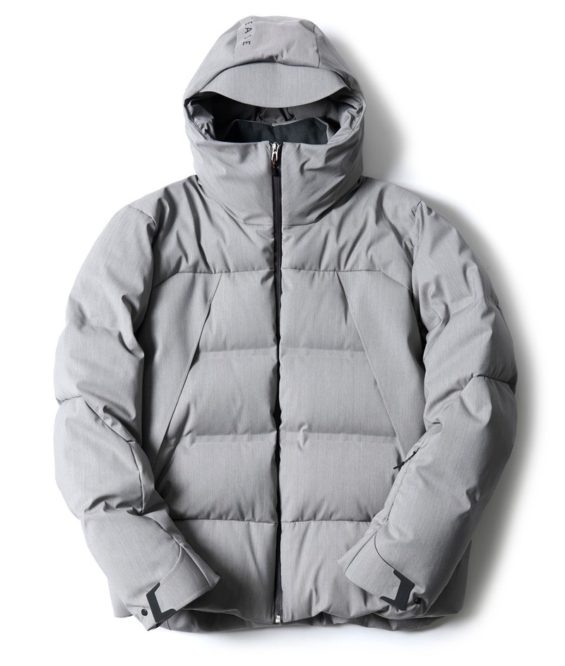 ▲ ブルゾン49万5000円/シーズ(アマン)
