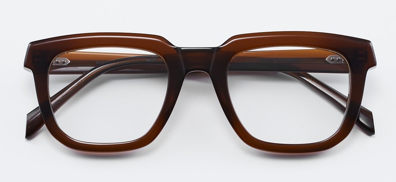 メガネ8万2500円/ラザール・ステュディオ(グローブスペックス エージェント)