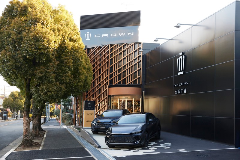 oyota トヨタ CROWN クラウン WebLEON