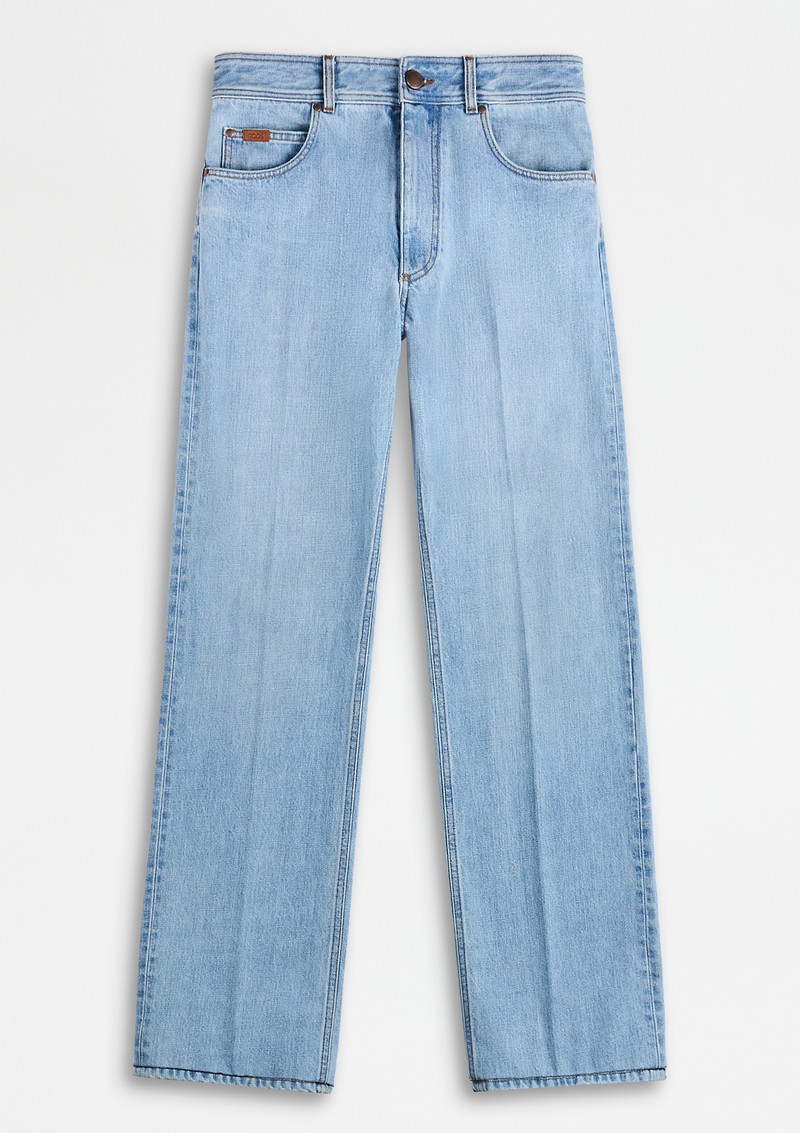 ▲デニムパンツ11万3300円/トッズ(トッズ・ジャパン)