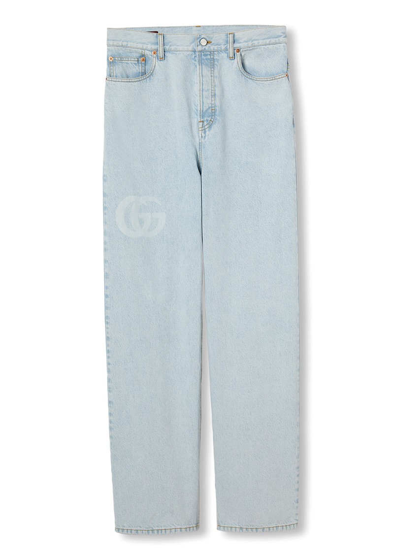 デニムパンツ17万500円/グッチ(グッチ ジャパン クライアントサービス)