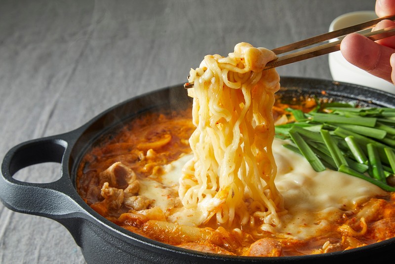 韓ドラでおなじみの「プデチゲ」はこんなに簡単に作れます!