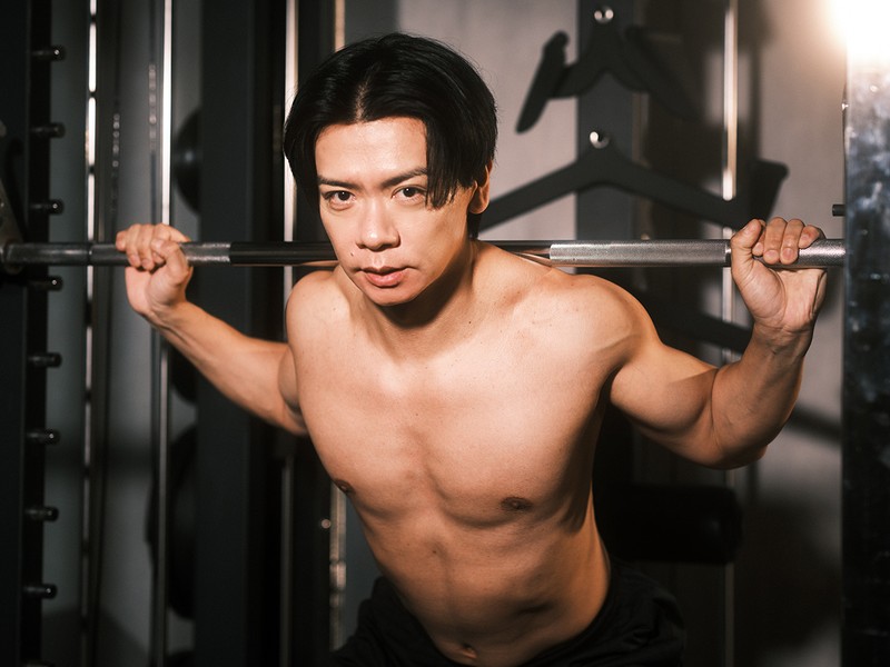 野田クリスタル(38)「“芸人は不健康”な時代は終わった。今は健康じゃないと笑えない」