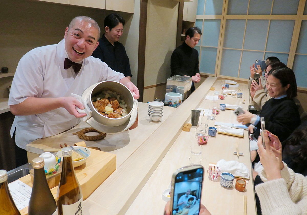 食料理店「赤坂 渡なべ」 「赤坂 渡なべ」はミシュラン東京2024・2025の“セレクテッドレストラン”に2年連続選出。