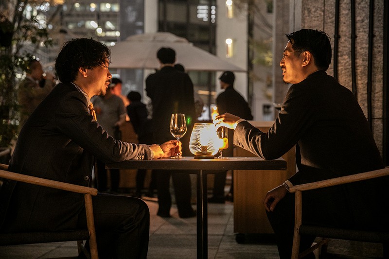 3月21日(金)は「アペLEON」。スーツスタイルでユル〜く飲んでお話しましょう