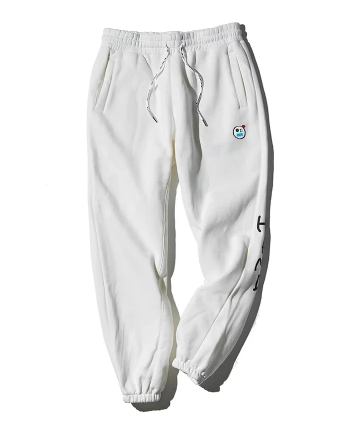 パンツ2万2000円／マイルドサンセット（買えるLEON）