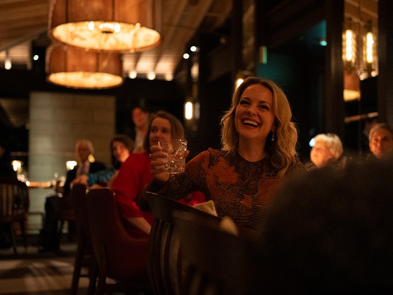 最高のディナーで心もお腹も満たされて、笑顔が素敵なクリスティーナ氏。