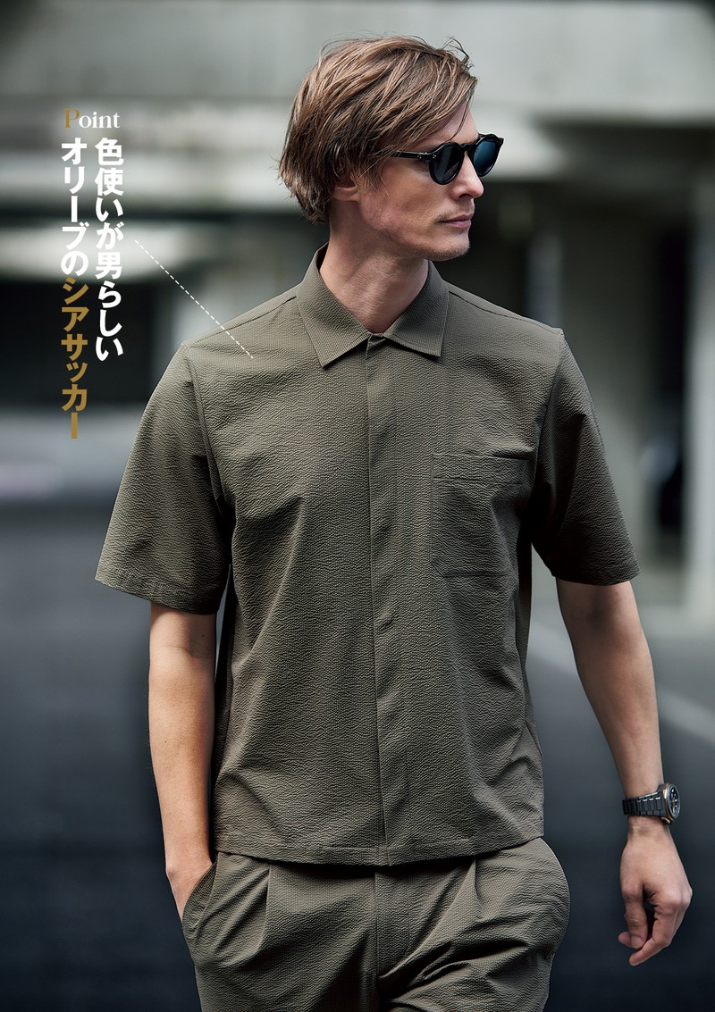 シャツ7万1500円、パンツ5万3900円／ともにヘルノ（ヘルノ・ジャパン）、時計310万2000円／ゼニス、サングラス4万7300円／アイヴァン（アイヴァン 東京ギャラリー）