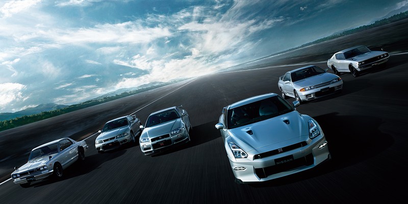 歴代GT−R。左から初代KPGC10型(通称ハコスカ)、R33、R34、R35、R32、KPGC110型(通称ケンメリ)。