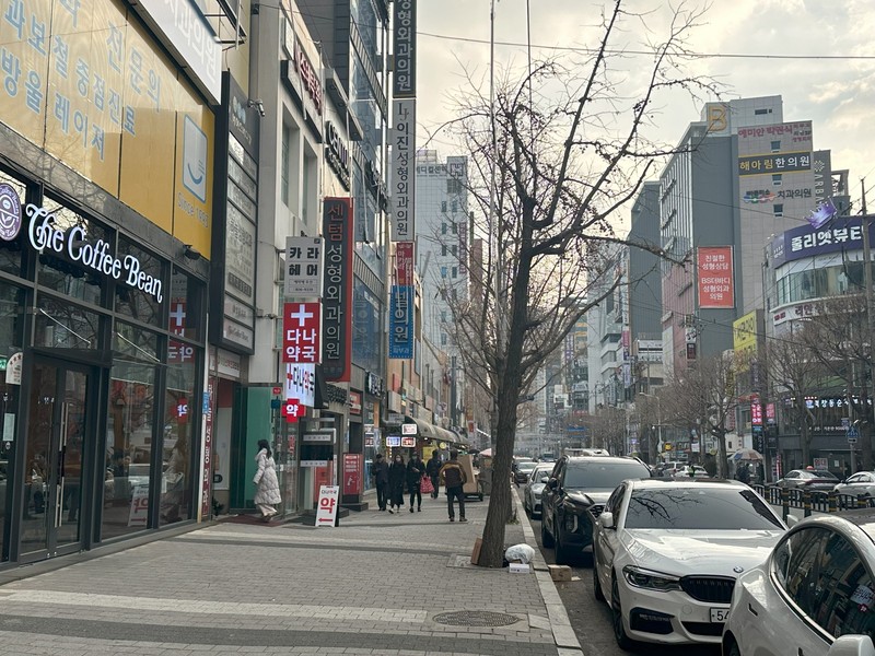 韓国　釜山　美容医療　しみ取り　Web LEON