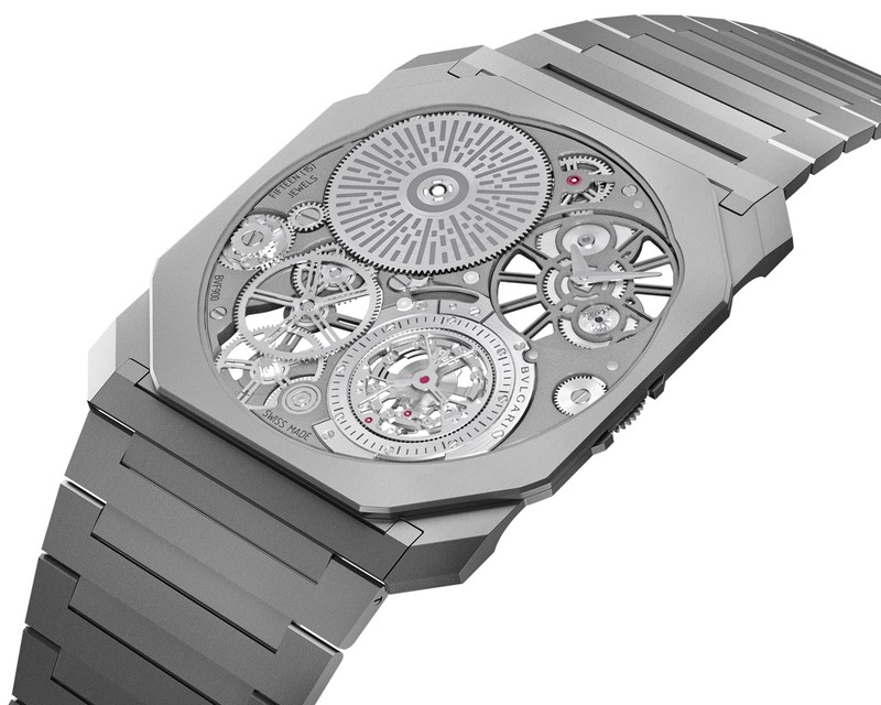 「オクト フィニッシモ ウルトラ トゥールビヨン」手巻きTIケース(40mm)✕ブレスレット。要価格問い合わせ/ブルガリ(ブルガリ・ジャパン)