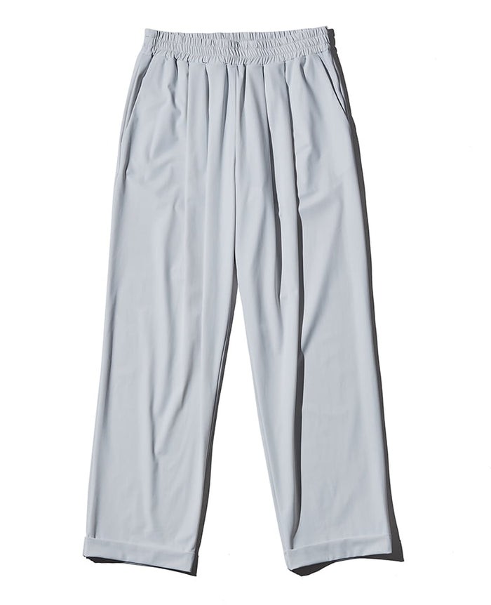 パンツ5万600円/アルベルト ブレーシ(買えるLEON)