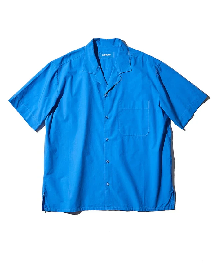 シャツ4万7000円／ラボ アート（買えるLEON）