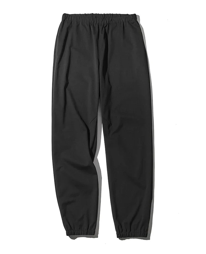 パンツ2万7500円／アタッチメント（買えるLEON）