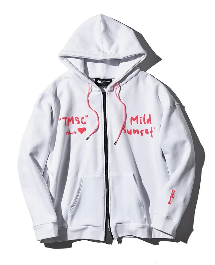 パーカ4万9500円/マイルドサンセット(買えるLEON)