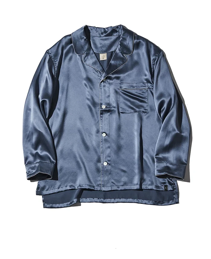 シャツ3万1900円/フートウキョウ(買えるLEON)