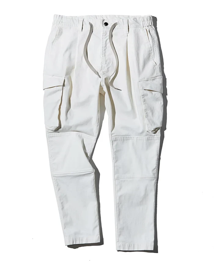 パンツ3万3000円/アカンサス(買えるLEON)