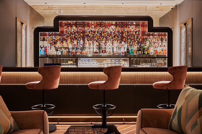 「Hotel Bristol」のバー「Lane’s」。