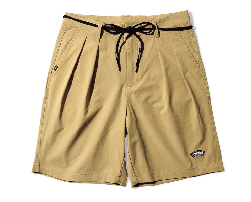 ショーツ1万500円／アンバインド（エーチームデザイン）