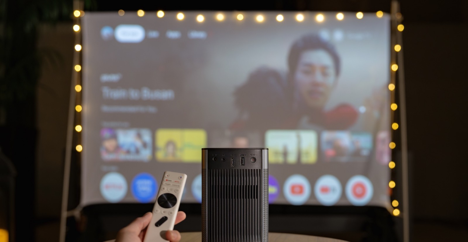 「XGIMI屋外用ポータブルスクリーン」1万6980円/エクスジミー
