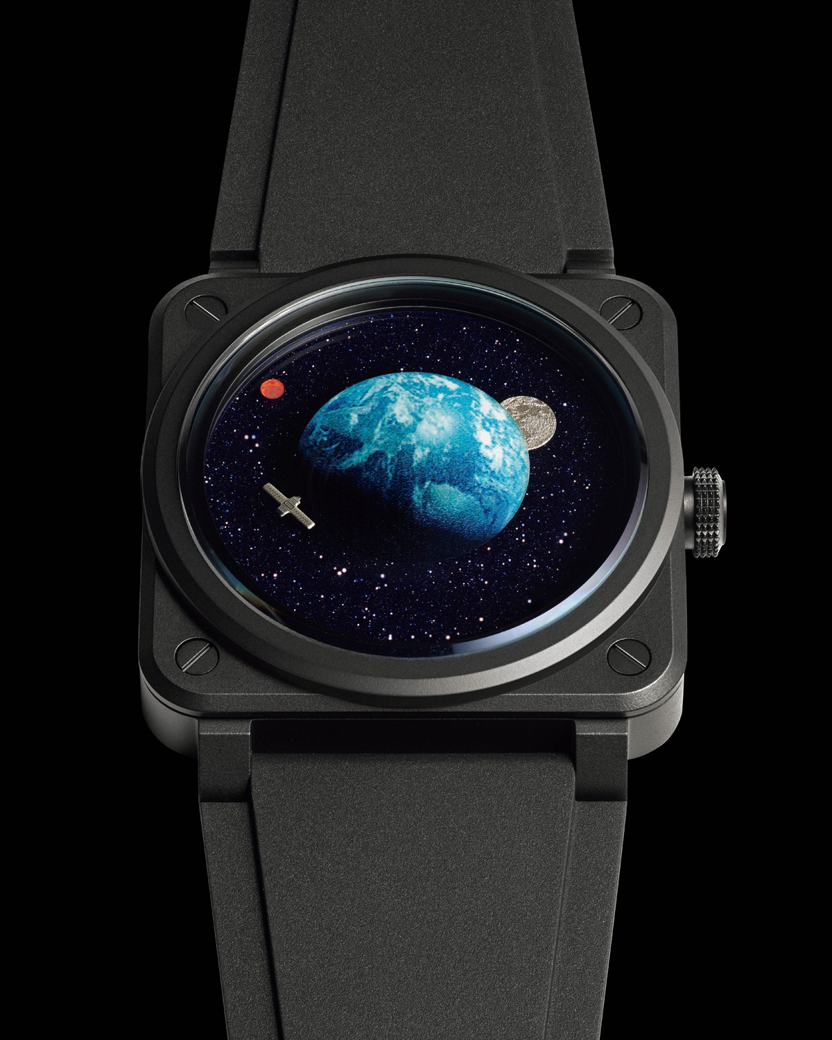 「BR-03 アストロ」自動巻き、ブラックセラミックケース(41mm)、ラバーストラップ(ファブリックストラップが付属)。100m防水。世界限定999本。73万7000円/ベル&ロス(ベル&ロス 銀座ブティック)
