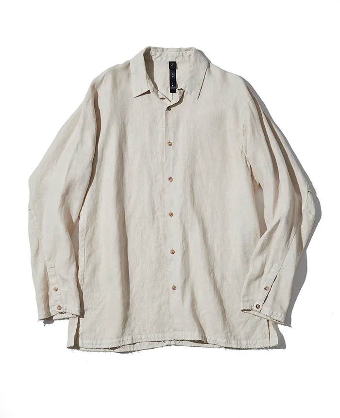 シャツ4万4000円／ダブルジェイケイ（買えるLEON）