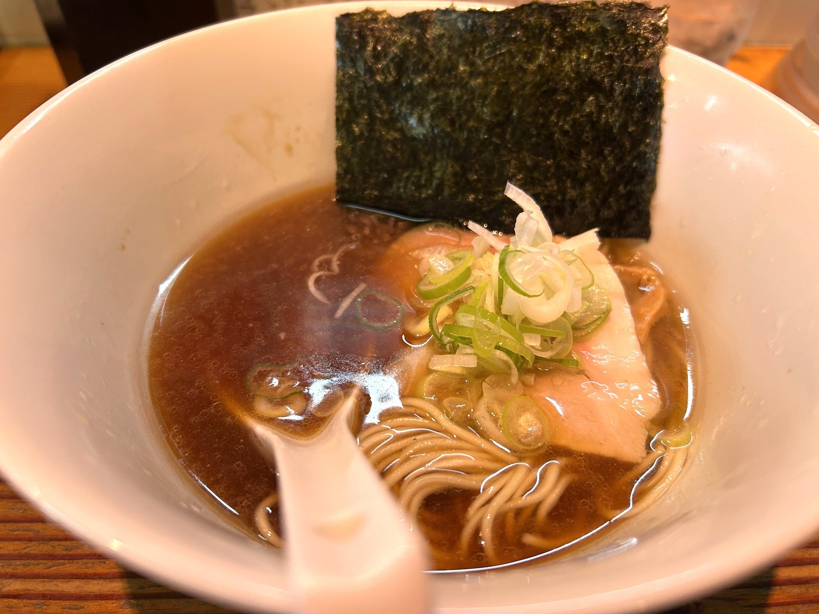 三品目は鴨だし天然真昆布らーめん。今回は醤油味。