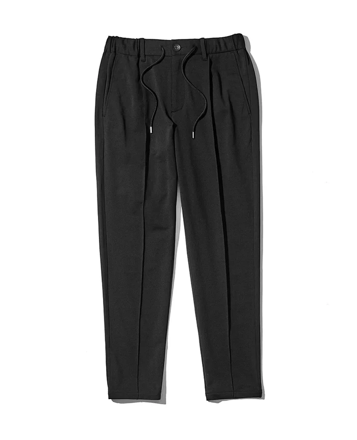 パンツ3万8500円／ダブルジェイケイ（買えるLEON）