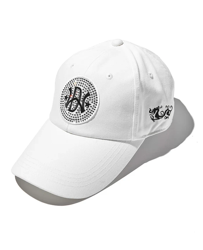 キャップ1万2100円／ダンスウィズドラゴン（買えるLEON）