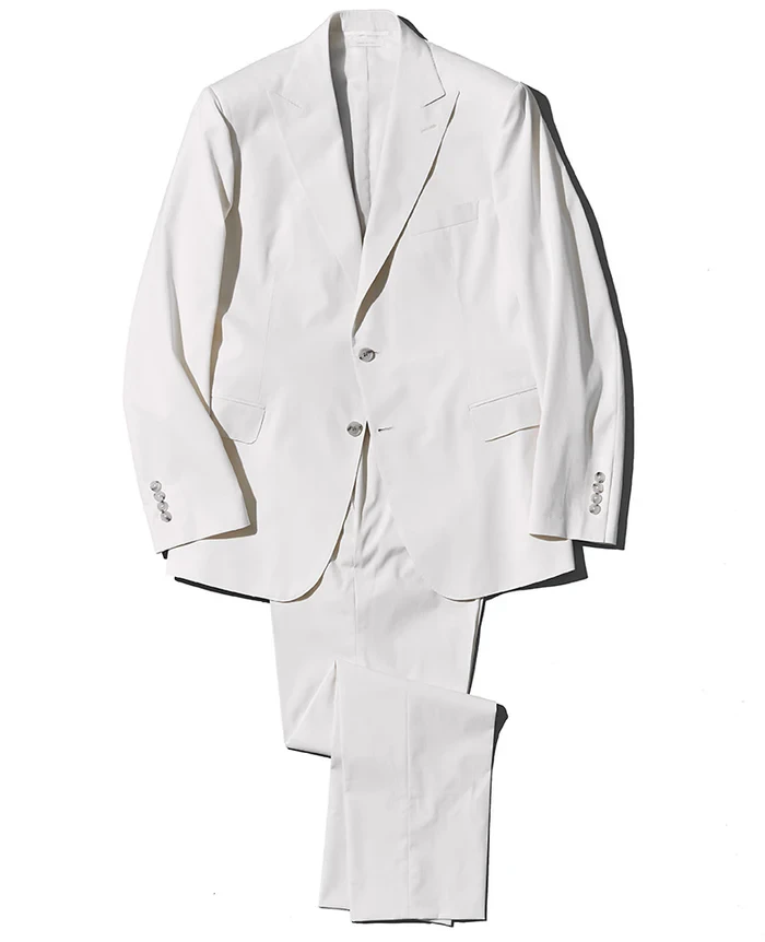 スーツ53万9000円/ブリオーニ(買えるLEON)