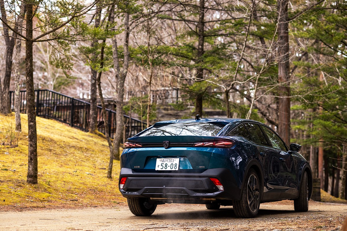 プジョー「408 GT HYBRID」