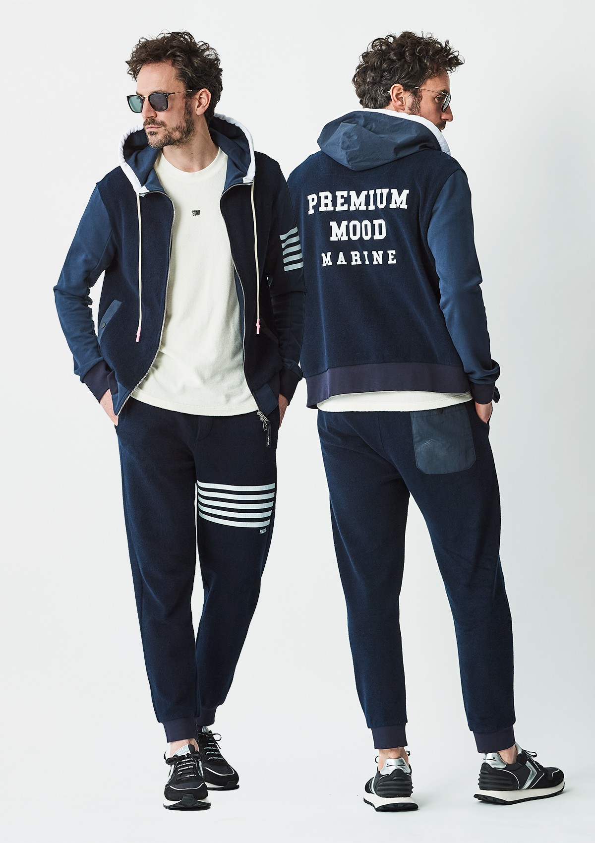 パーカ5万3900円、パンツ4万9500円、カットソー2万4200円／すべてP.M.D.S.、靴6万9300円／ボイル ブランシェ、サングラス2万6400円／ポリス（すべて買えるLEON）