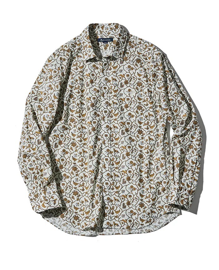 シャツ¥30,800／アクアスキュータム（買えるLEON）